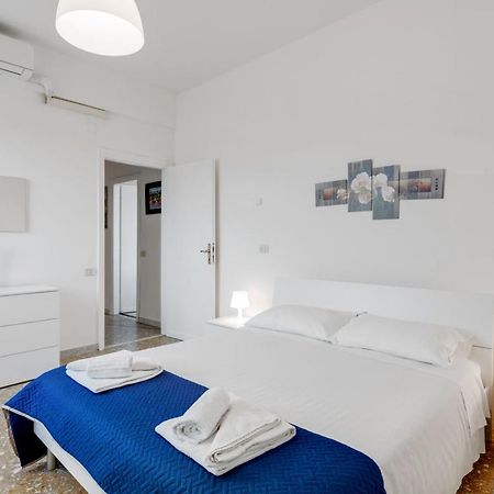 Lulli Cozy Apartment With Balcony Floransa Dış mekan fotoğraf