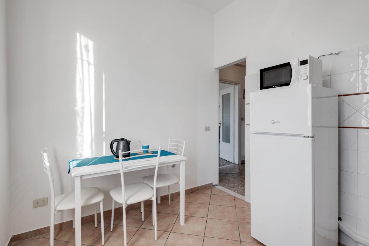 Lulli Cozy Apartment With Balcony Floransa Dış mekan fotoğraf